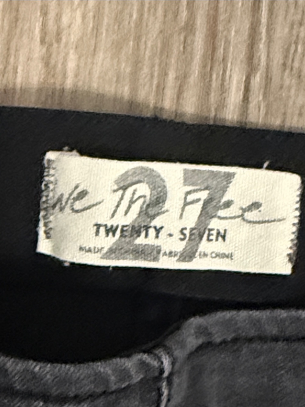 We the Free Women’s Black Flared Jeans sz 27 - Picture 3 of 4